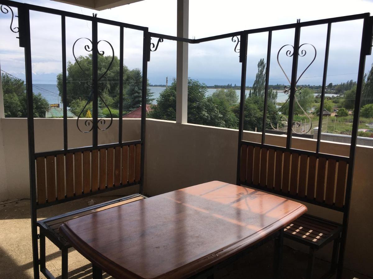 Эдем Hotel Чолпон-Ата Екстериор снимка