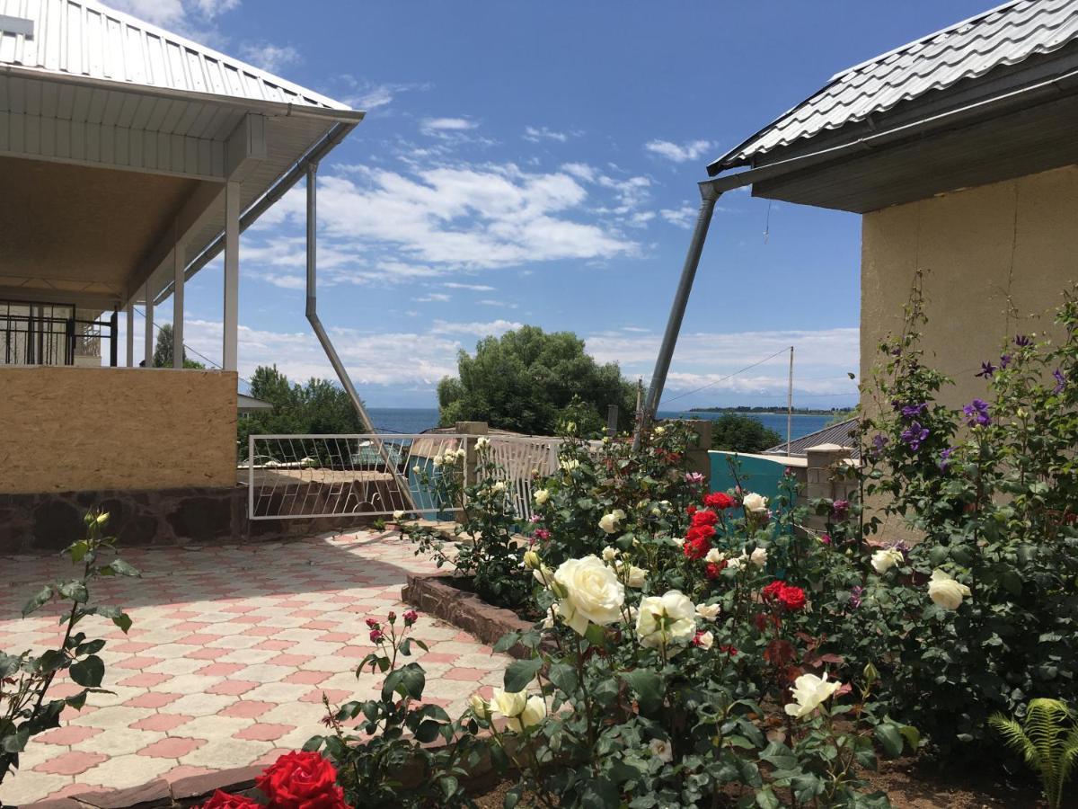 Эдем Hotel Чолпон-Ата Екстериор снимка