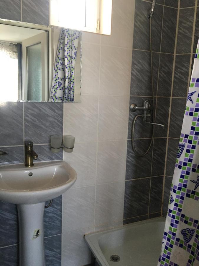 Эдем Hotel Чолпон-Ата Екстериор снимка